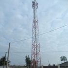 Di telecomunicazione angolare fornita di gambe tre torre d'acciaio 33KV con l'antenna &amp; i sostegni di Mw