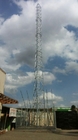 Torre d'acciaio di telecomunicazione poligonale di angolo con il sostegno e gli accessori di Hdg