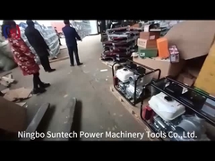 Strumenti per l'erezione di torri a forma di reticolo