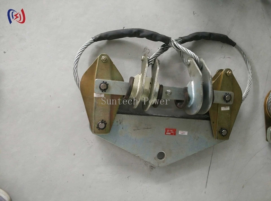 Lifter e blocco di stringa per l'installazione di linee elettriche