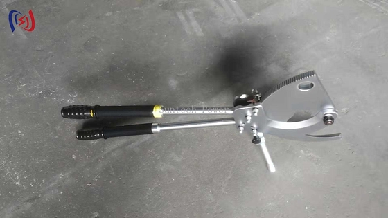 Taglio manuale di cavi per conduttori di rame / alluminio