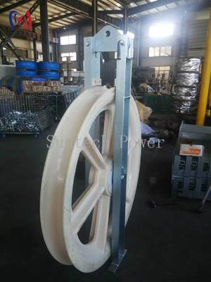 Blocco di tesatura conduttori serie 822 per impieghi gravosi con raggio di curvatura R570 e dimensioni esterne 760x120x480mm