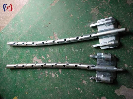 Robusta scheda di testa per tre conduttori di fascia mantiene una precisa configurazione triangolare bilancia le forze di trazione e offre una resistenza eccezionale