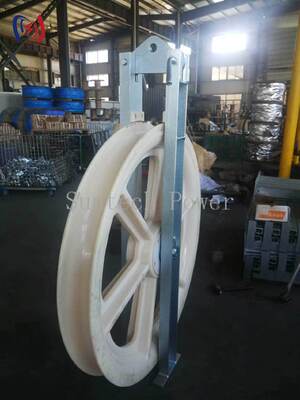 Blocco tendifilo professionale serie 822 ad alta tensione con puleggia in nylon MC per carico nominale 150KN per la costruzione di linee elettriche aeree