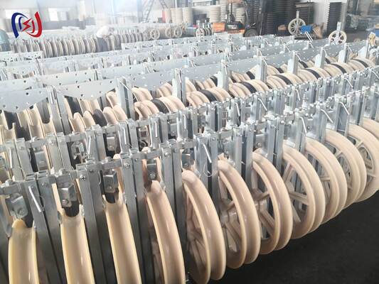 Blocco tendifilo professionale serie 822 ad alta tensione con puleggia in nylon MC per carico nominale 150KN per la costruzione di linee elettriche aeree