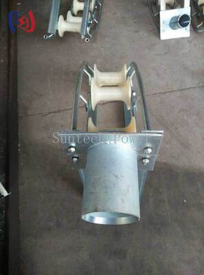 Roller di protezione dell'ingresso del cavo della serie C professionale con diametro del tubo da 80 a 200 mm per il tiraggio del cavo resistente alla corrosione e a basso attrito