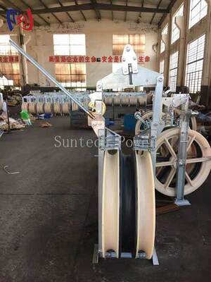 Elicottero Stringing Block per l'installazione di corda guida.
