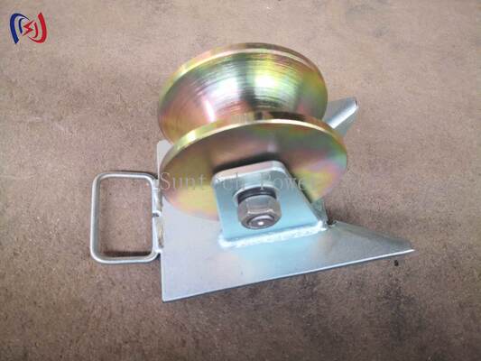 SH130S 10KN Pulley a rulli per cavi galvanizzati a testa di pozzo con configurazione a schiuma triangolare per il tiraggio di cavi sotterranei