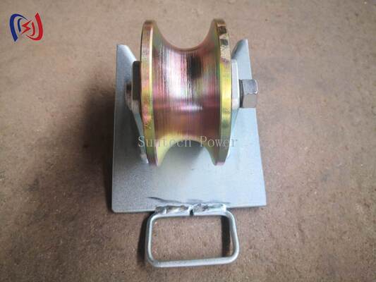 SH130S 10KN Pulley a rulli per cavi galvanizzati a testa di pozzo con configurazione a schiuma triangolare per il tiraggio di cavi sotterranei