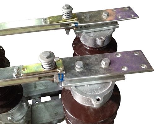 Porcellana di 36KV 1250A che gira isolante concentrare con la struttura di montaggio