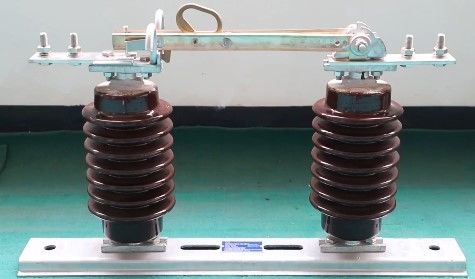 Monofase di 15KV 600A che stacca il commutatore dell'isolato della porcellana