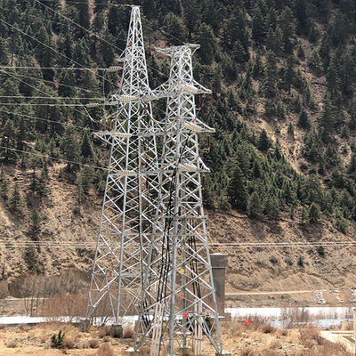 La tolleranza del vento forte ingraticcia la torre d'acciaio di angolo di Q355 Q255