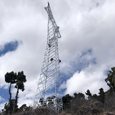 Torre d'acciaio galvanizzata ad alta tensione fornita di gambe della trasmissione della grata 4