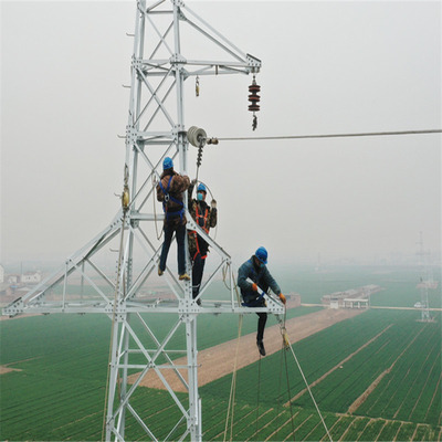 Torre di Electric Power dell'acciaio di angolo galvanizzata sito di 132KV OHTL