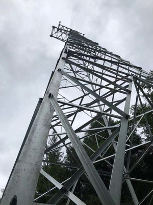 ASTM123 ha galvanizzato la torre d'acciaio della grata di distribuzione di energia 110KV