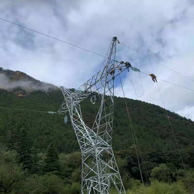 La immersione calda galvanizzata inclina la torre d'acciaio per la linea di trasmissione 110KV