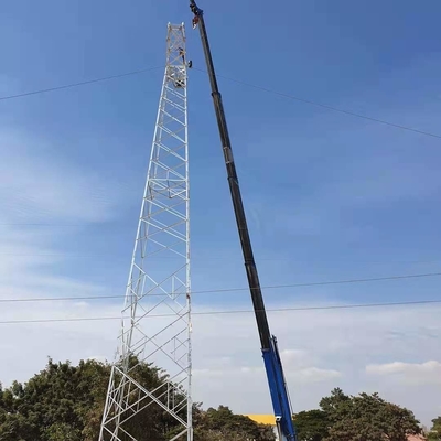 La immersione calda 115KV ha galvanizzato la torre d'acciaio della telecomunicazione