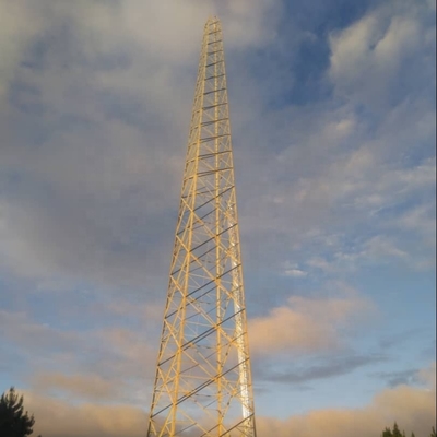Torre d'acciaio 100m delle Telecomunicazioni angolari della TV con la immersione calda galvanizzata