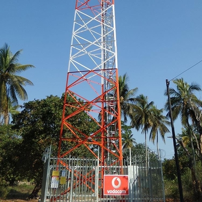 torre d'acciaio Sst galvanizzato angolare 49m di telecomunicazione di 3leg 4leg