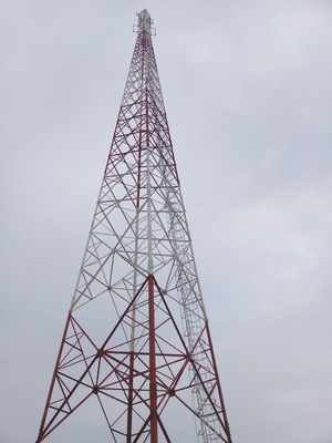 Torre d'acciaio galvanizzata calda di telecomunicazione 10m del segnale stradale