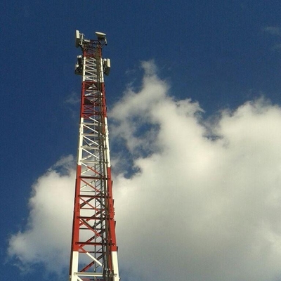 Della telecomunicazione angolare 4 la torre d'acciaio 90meters della gamba ha galvanizzato