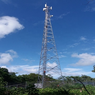 Le torri di antenna autosufficienti di GR50 TV hanno galvanizzato il cellulare d'acciaio di Wifi del triangolo