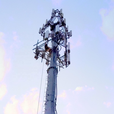 Albero di Guyed galvanizzato le Telecomunicazioni con gli accessori relativi