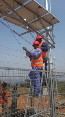 La torre d'acciaio della telecomunicazione del sistema del fulmine della grata ha galvanizzato
