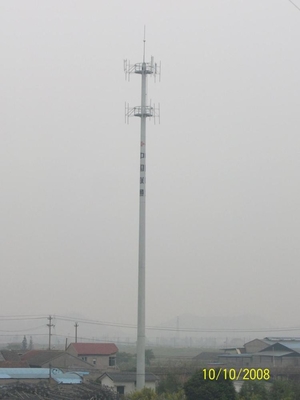Alto acciaio leggero Q235 Q420 della torre dell'albero delle Telecomunicazioni del cantiere