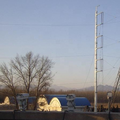 La torre d'acciaio unipolare galvanizzata con aviazione accende elettrico
