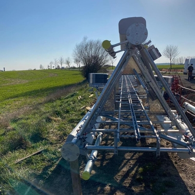 La telecomunicazione ha galvanizzato tubolare fornito di gambe della torre 3 d'acciaio